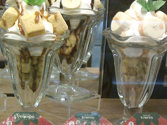 パフェけっこうボリューミーで、バリエーションも豊富でした_サンマルクカフェゆめタウン出雲店(CHOCO CRO SAINTMARC CAFE)