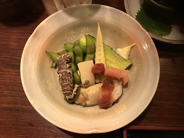 お任せ3500円の中の一皿
肴の盛り合わせ_魚菜