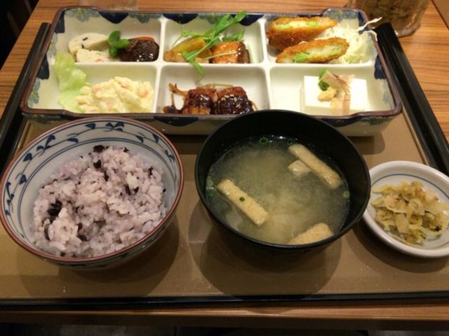 定食_やよい軒 筑紫口店