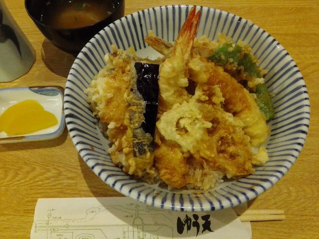 特上天丼 2000円(税抜き)_ゆう天