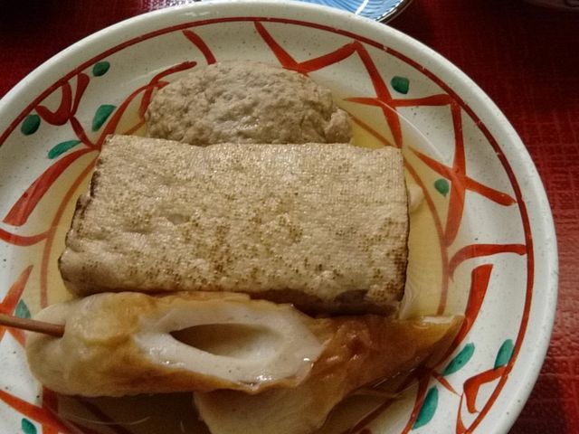 おでん定食のおでん。
お豆腐が絶品です。_黒百合