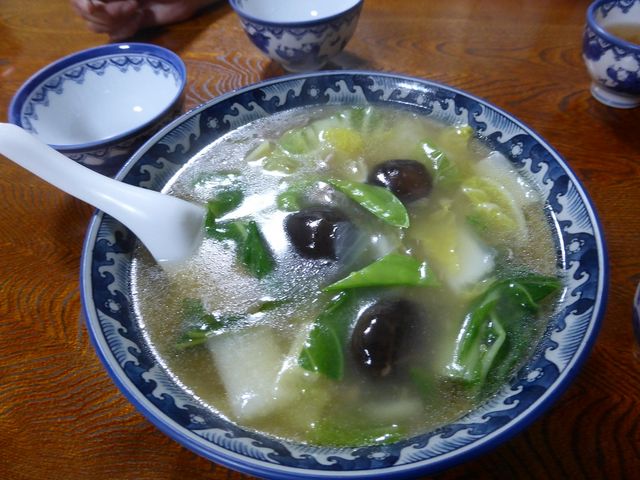 シイタケ肉そば_永楽苑