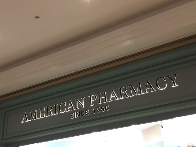 輸入品を扱う_AMERICAN PHARMACY