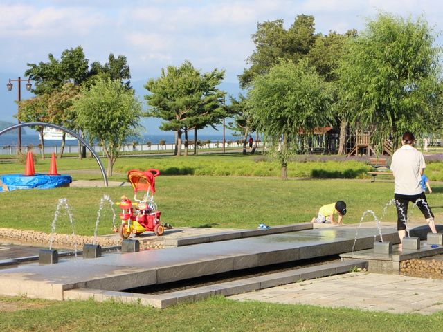 外国の方もいました_洞爺湖噴水広場
