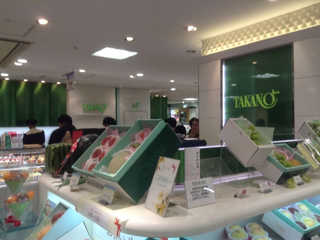 奥も高野_新宿高野・池袋西武店