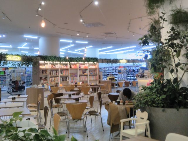 『タリーズコーヒー イオンレイクタウン越谷店』。_タリーズコーヒー イオンレイクタウン越谷店