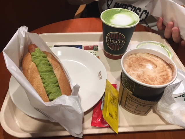 メニューの写真はアボカドが乗ってるように見えたんだけどね。。。_タリーズコーヒー 東北大学病院