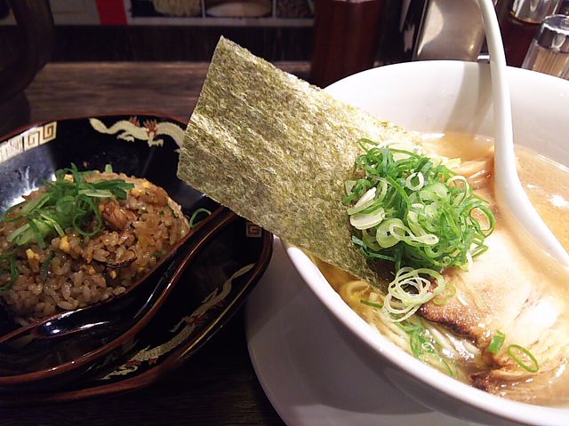 龍神半チャーハンセット_節骨麺たいぞう 三軒茶屋店