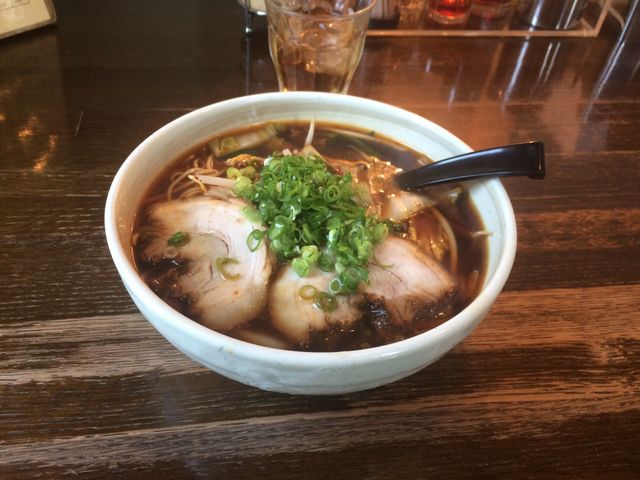 野菜ぴりっラーメン_ラーメン&food’s bar Saika