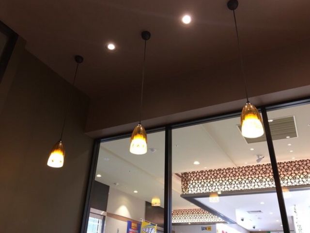 店内_タリーズコーヒーショップ博多駅マイング店(Taste the Difference | TULLY’S COFFEE)