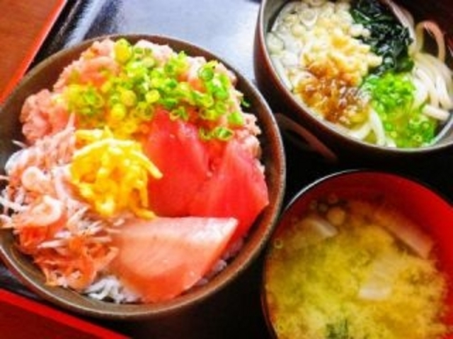 海鮮丼が美味しかったです!_焼津さかなセンター