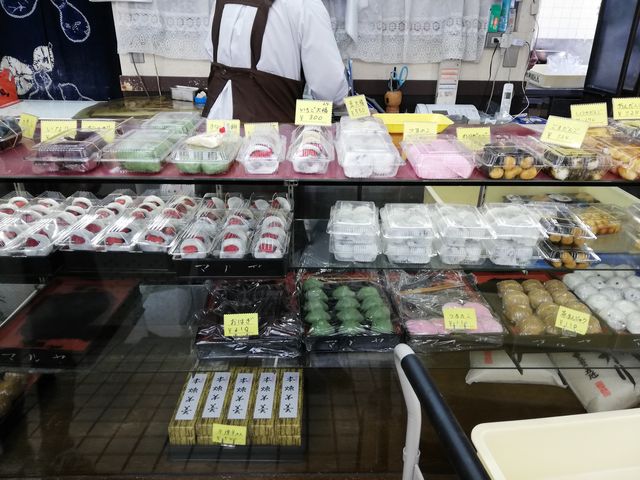 商品棚_西門マルヤ