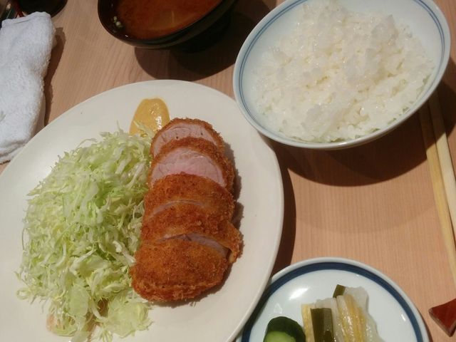 綺麗な色の肉_すぎ田