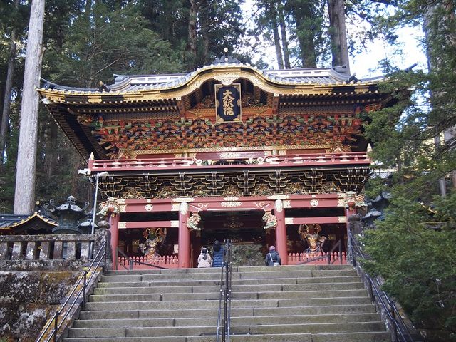 大猷院二天門_世界遺産日光の社寺