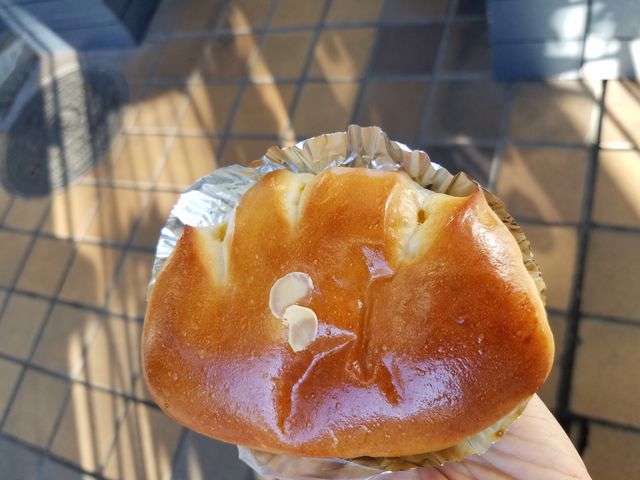 クリームパン_リヨン セレブ 西葛西店