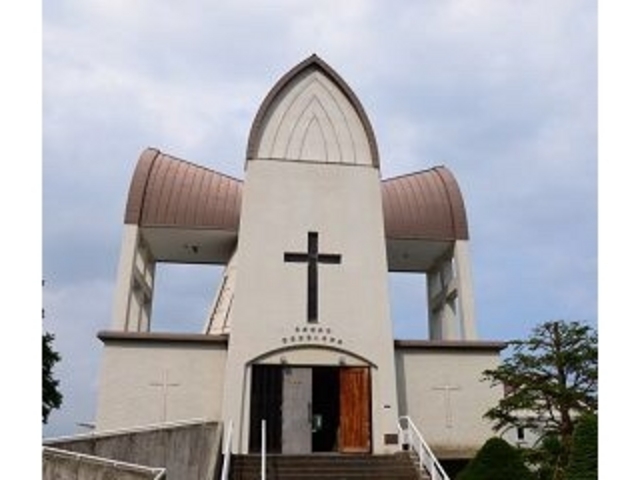 十字架がお洒落な感じです。_函館聖ヨハネ教会