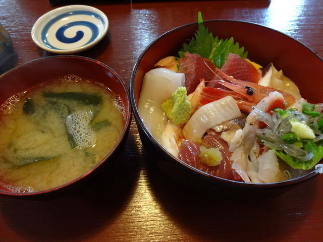 ネタが新鮮!海鮮丼。_瀬浜寿司 堂ヶ島