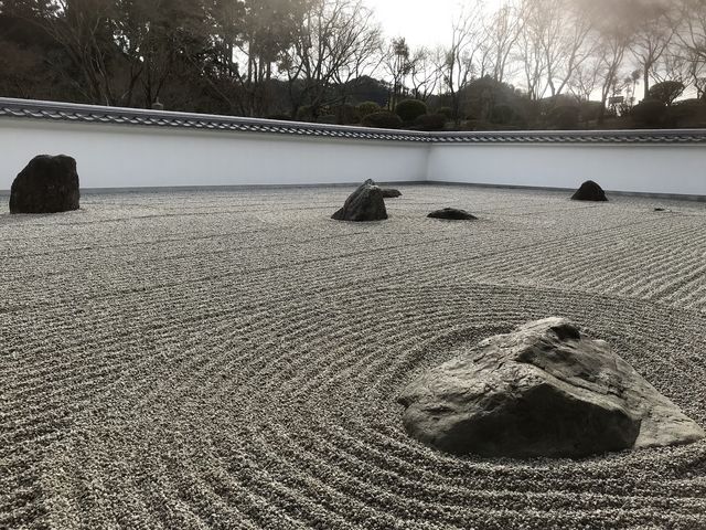 まるで京都の竜安寺を見ているようだ。_宝徳寺