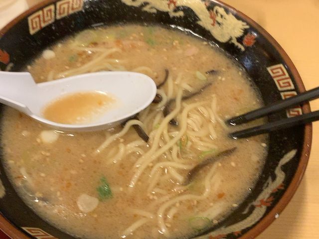 ノーマルラーメン_豚とろ 鹿児島中央駅前店
