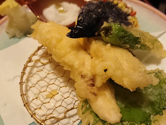 ふぐの天ぷら(あと2切れありましたがうっかり食べてしまいました)_おふくろ