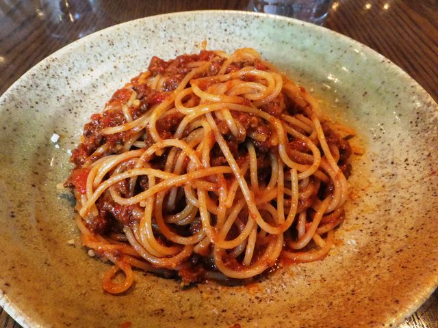 大急ぎで食べたボロネーゼスパゲティ。時間がある時に来たい。_サルヴァトーレ クオモ SALVATORE CUOMO イチバ 市場 博多