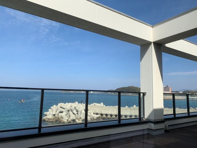 和ダイニング番屋からみた海_フィッシャーマンズワーフ白浜