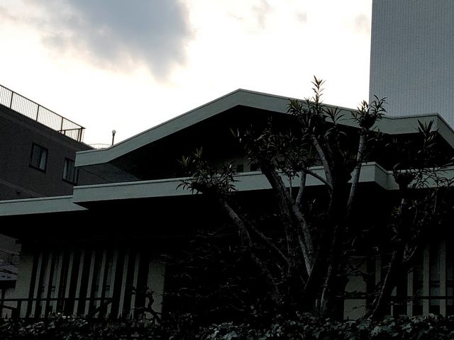 近代的で斬新な本堂_寿永寺
