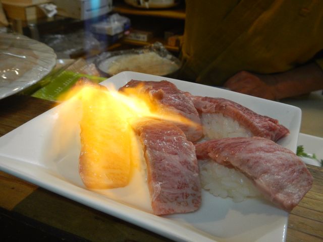 石垣牛のタタキ寿司_居酒屋 金ちゃん