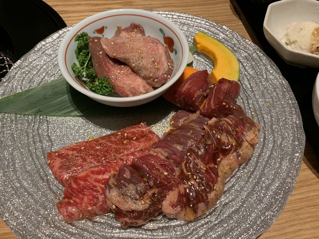 肉厚!_トラジ 本店