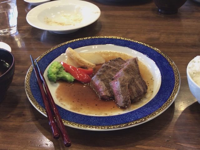 ステーキ定食(シンタマ)_盛盛亭