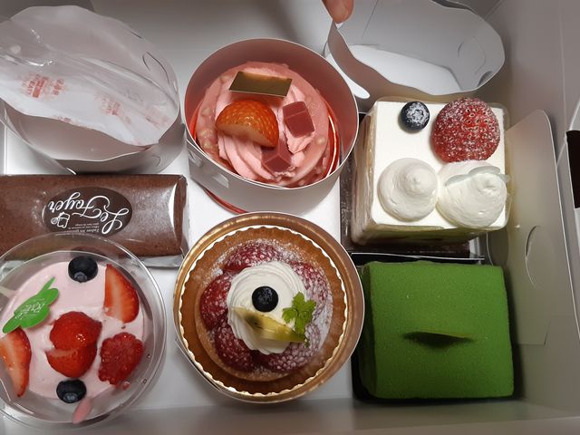 ケーキ_ル・フォワイエ大安寺店