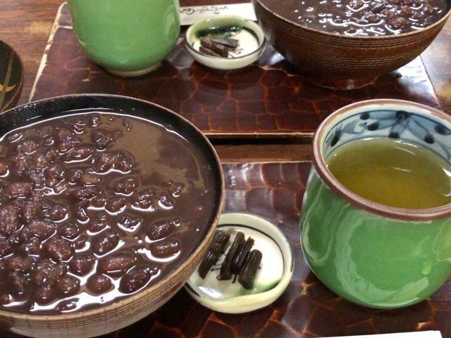 中に お餅が入ってます_納言志るこ店