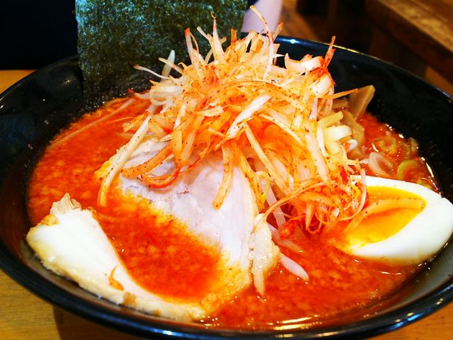 ピリ辛ラーメン 激辛_メガらーめん