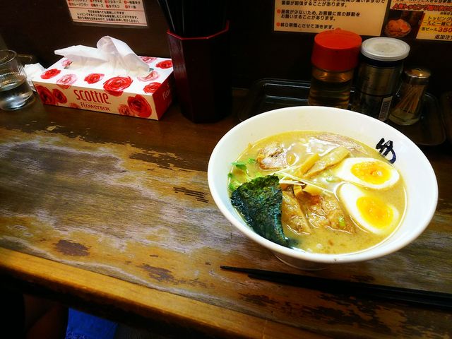 年期の入ったカウンター_ゆうひ屋