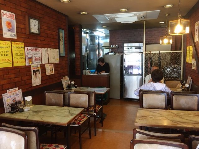 川口駅前の老舗中華料理店。2階席あり。_菜来軒