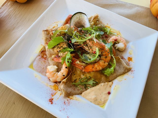 魚介たっぷり全粒粉のガレット
おいしかった(^^)_レストラン カリブ