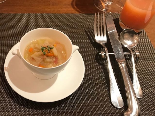 スープはミネストローネ風でとても温まりました。_フレンチレストランQuatreVingtsキャトルヴァン