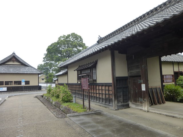 旧白井家表門