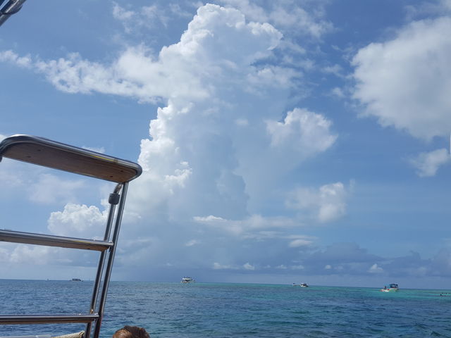 夏!って感じの入道雲_ダイバーズネット石垣島