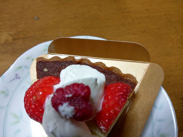 ケーキです_ガーデンラウンジ フォンテ