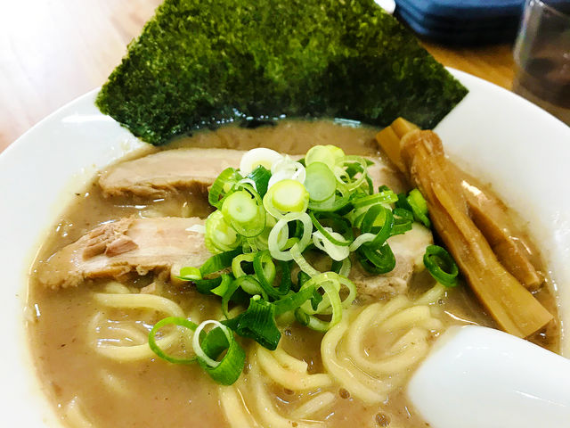 豚骨魚介ラーメン_炙り鯛だしらーめん・つけ麺 サクラ