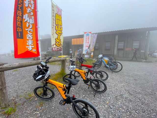 鳥居峠はちょうど雲の塊が流れてきて、まるで映画のワンシーンのように幻想的な風景♪_Akagi Trip 赤城山を遊ぼう!