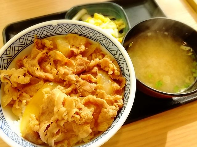 牛丼て美味しい!_吉野家JR熊谷駅北口店