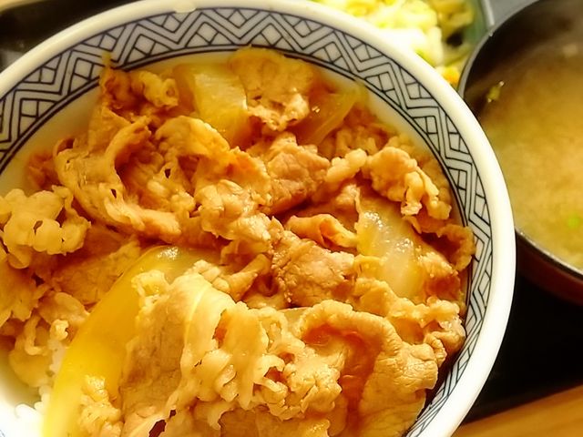 牛丼て美味しい!_吉野家さいたま栗橋線伊奈店