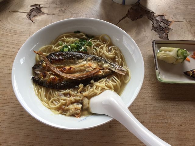 シメの鮎ラーメンは最高。_川原町泉屋