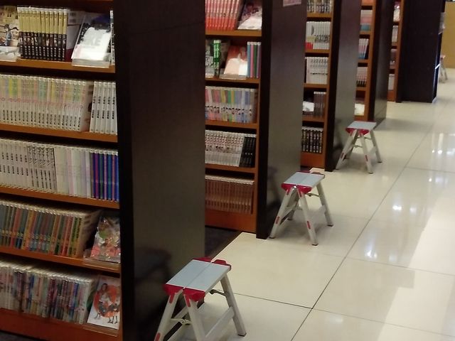 蔵書数多いです_アプレシオ静岡店
