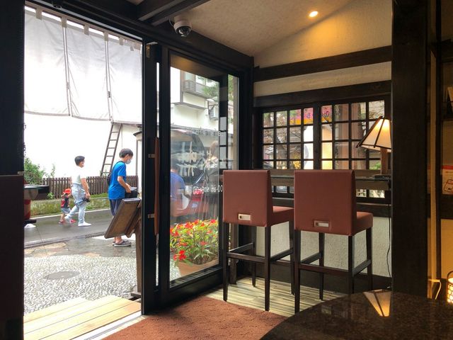 喫茶去 奈良屋2(店内から店先を撮影)_喫茶去 奈良屋