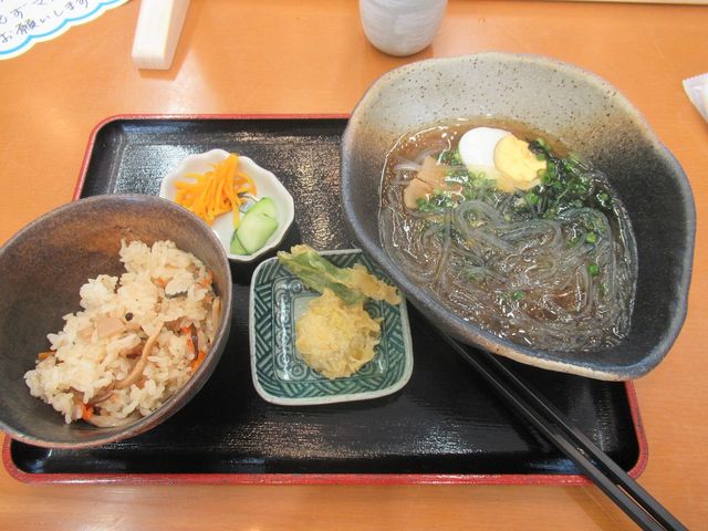 名物細寒天ラーメン_道の駅 おばあちゃん市・山岡