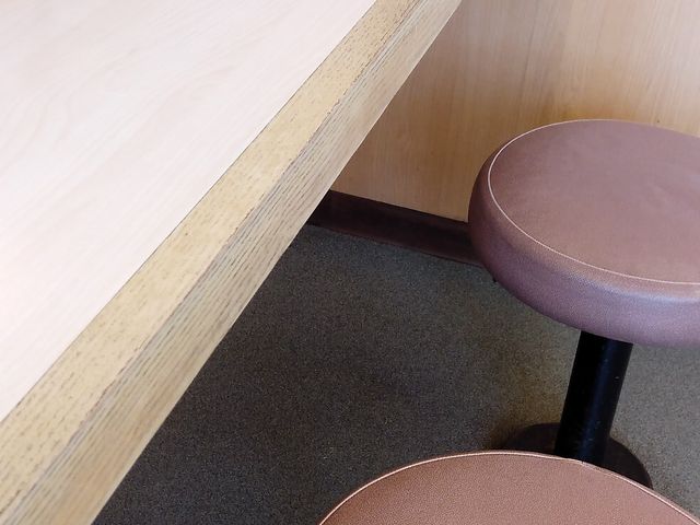 カウンター席_とんかつ・かつ丼「かつや」静岡三島店