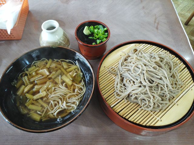 すんきそば と もりそばのセット_稗田茶屋
